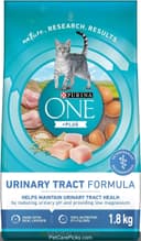 Purina ONE +Plus Urinary Tract Health Formula Dry Cat Food thumbnail 1